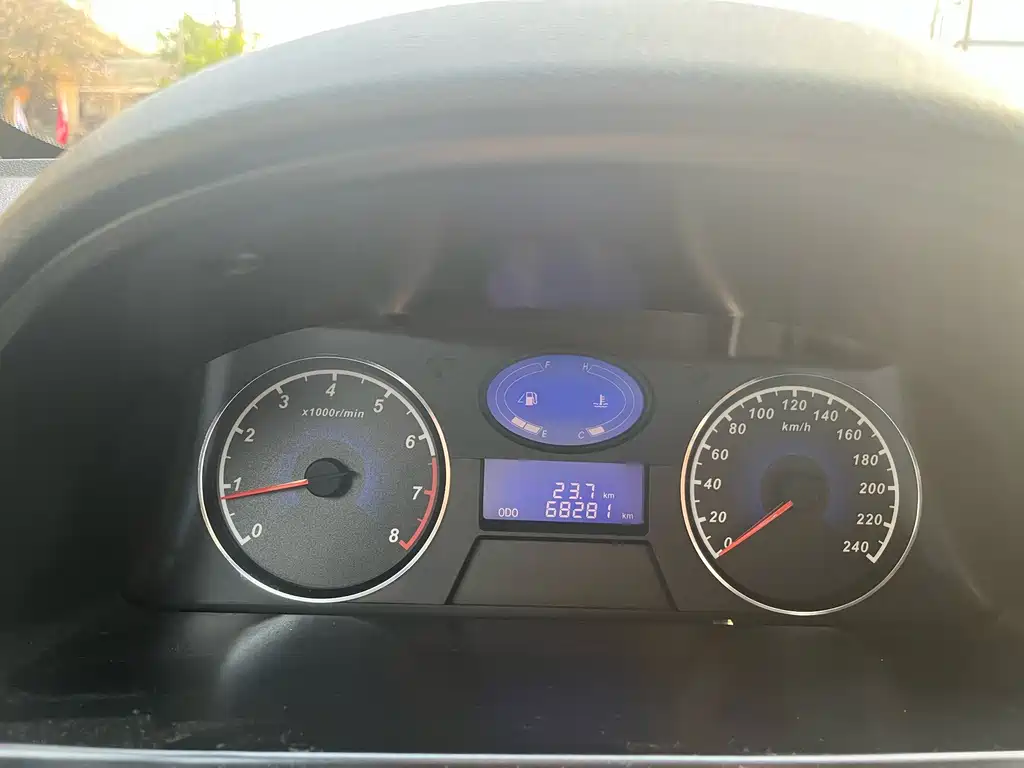 Geely Emgrand Classic — миниатюра 22