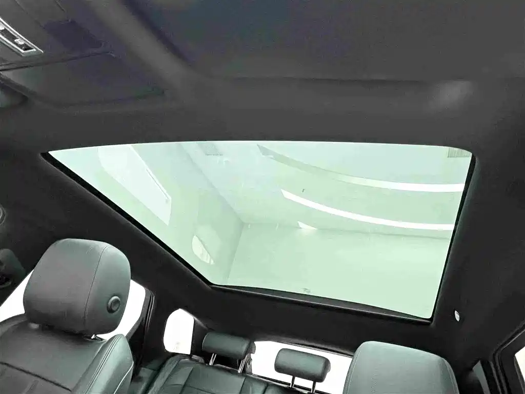Land Rover Evoque — миниатюра 11