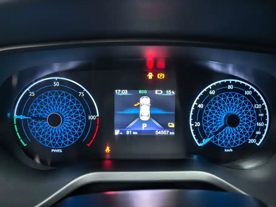 Hongqi Hongqi E-QM5 — миниатюра 14