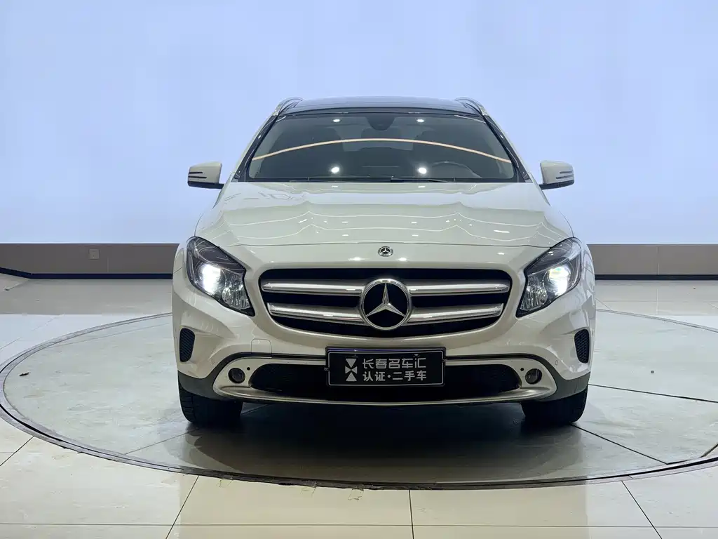Mercedes-Benz GLA 2016 GLA 200 Fashion