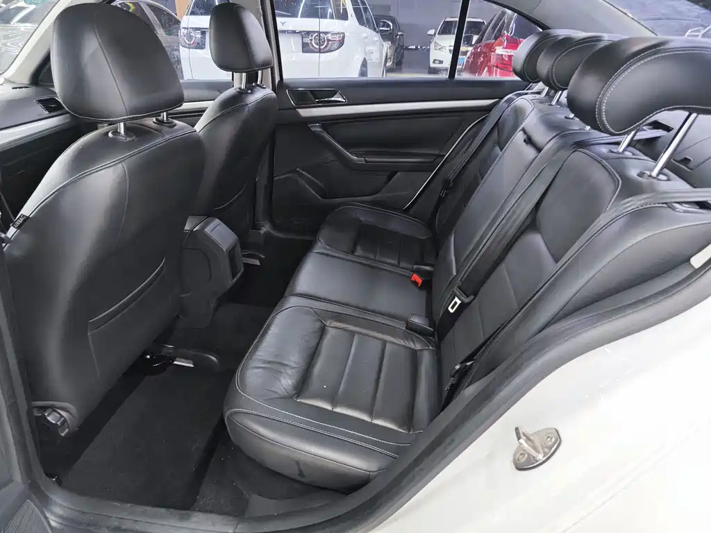 Volkswagen Lavida — миниатюра 9