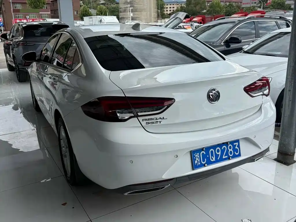 Buick Regal — миниатюра 4