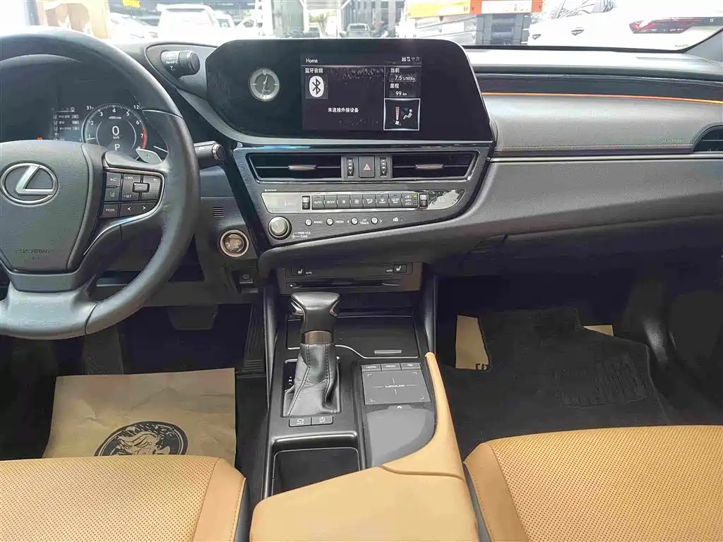Lexus ES — миниатюра 21