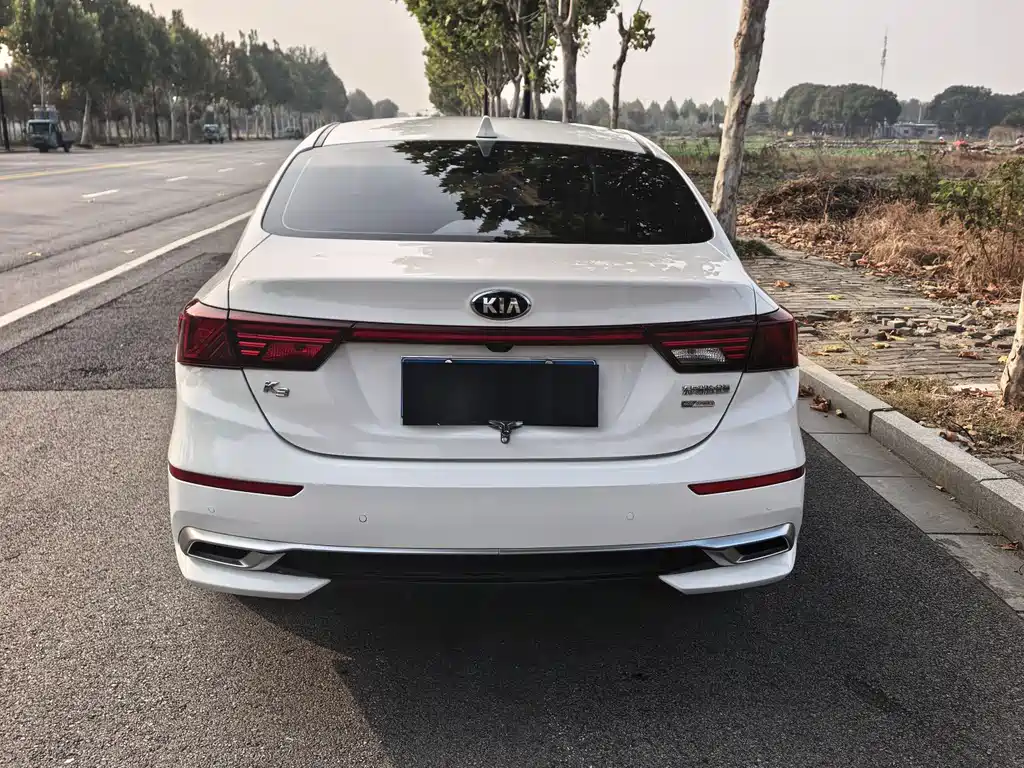 KIA K3