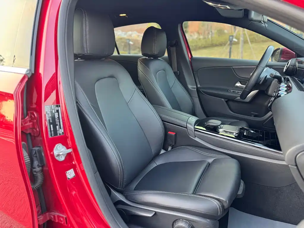 MERCEDES-BENZ A CLASS