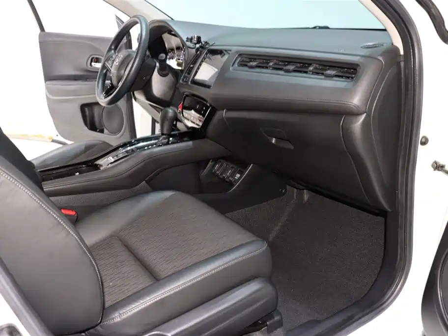 Honda Vezel 2020 220 TURBO CVT Luxury