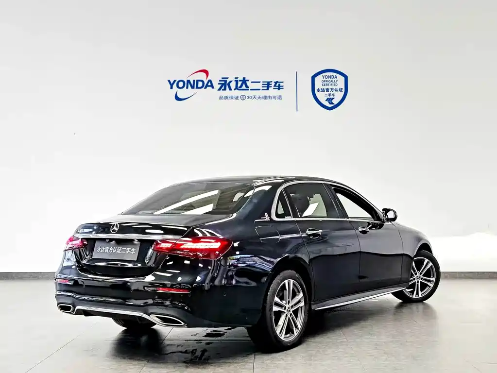 Mercedes-Benz E-Class — миниатюра 6