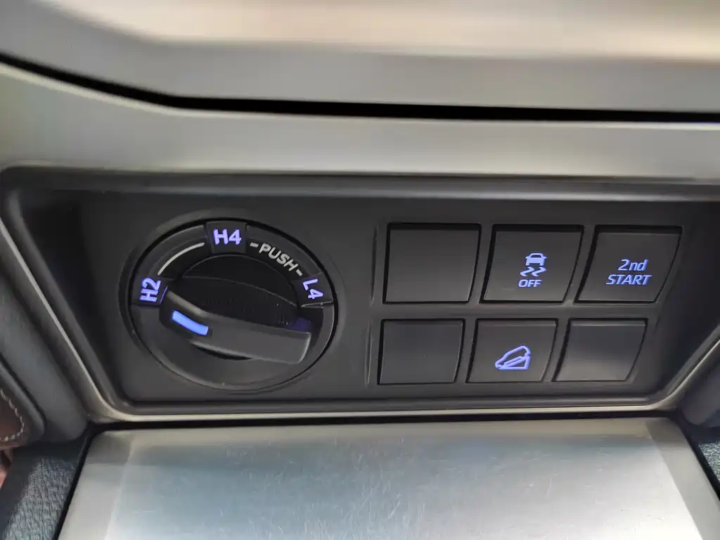Toyota Prado — миниатюра 16