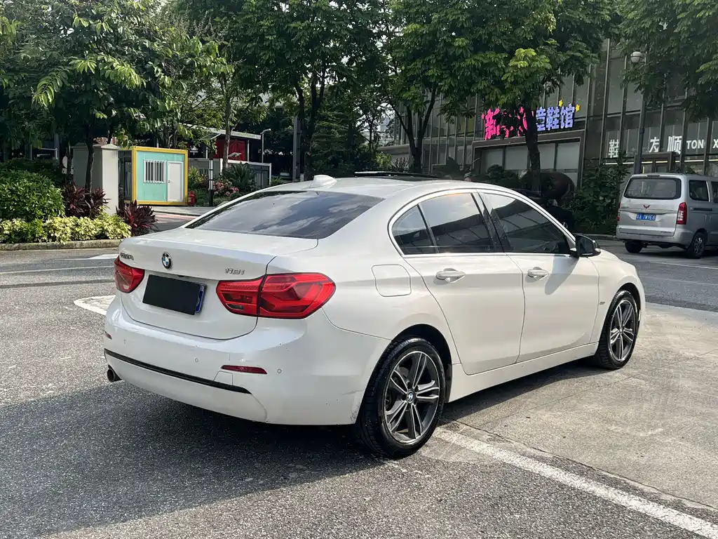 BMW 1 Series 1 2018 118i Sport