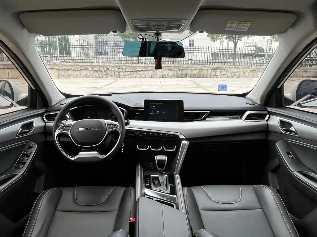 BAIC X3 — миниатюра 12
