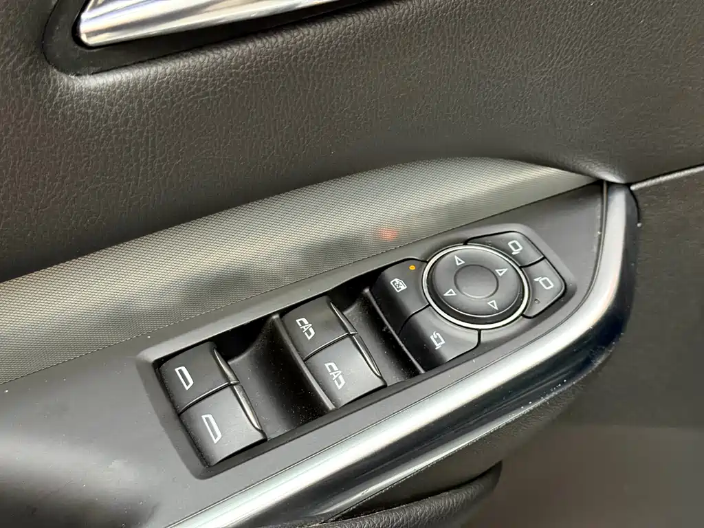 Cadillac XT4 2018 28T Lead