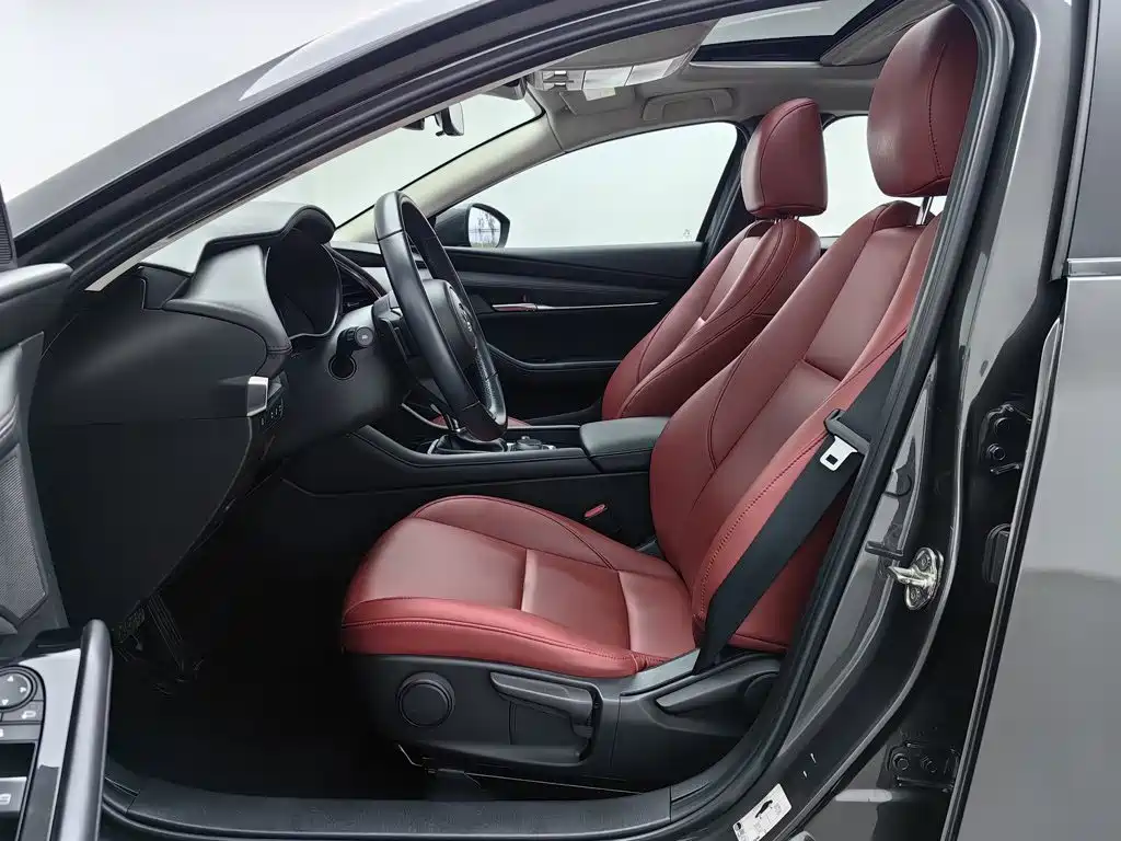 Mazda 3 Axela — миниатюра 10