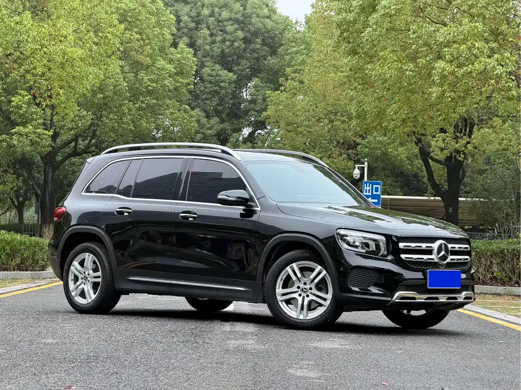 Mercedes-Benz GLB — миниатюра 3