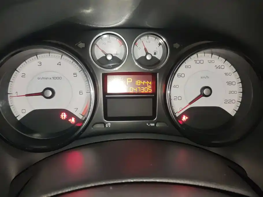 Peugeot 308 — миниатюра 14