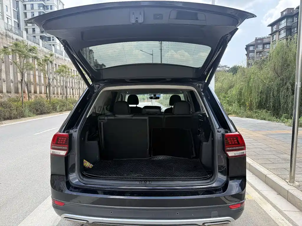 Volkswagen Teramont — миниатюра 12