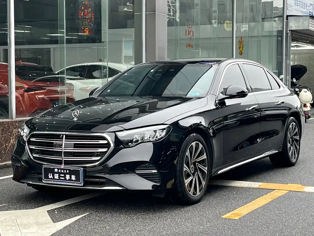 Mercedes-Benz E-Class 2024