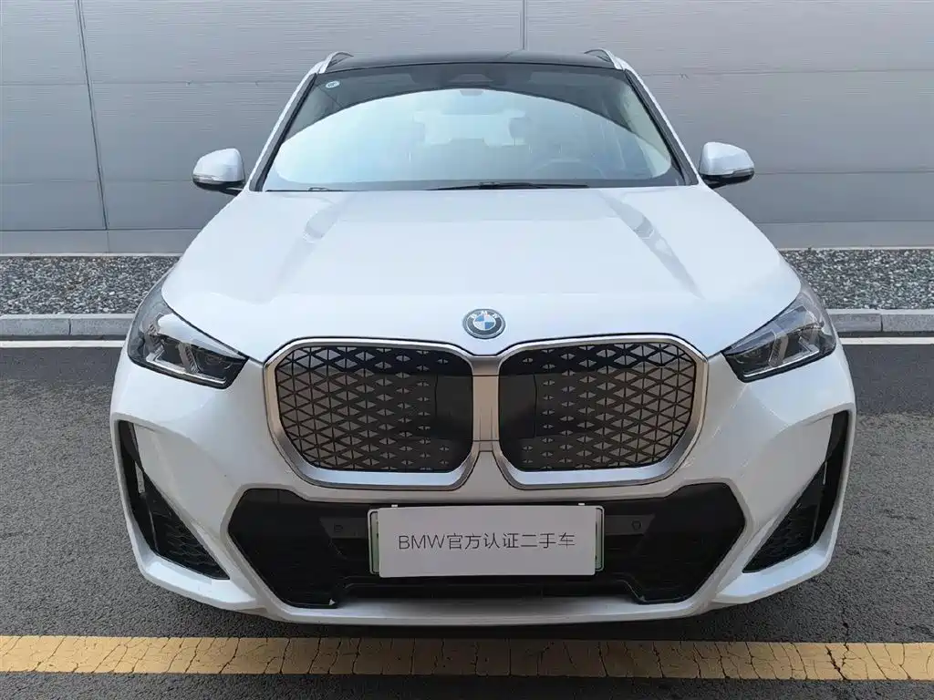 BMW iX1 2025 eDrive25L M Sport