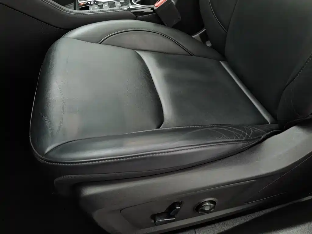 Jeep Grand Commander — миниатюра 20
