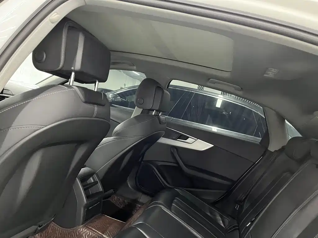 Audi A4L — миниатюра 9