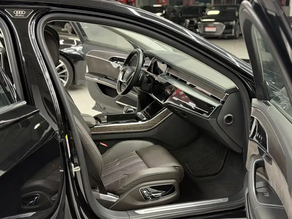 Audi A8 — миниатюра 9