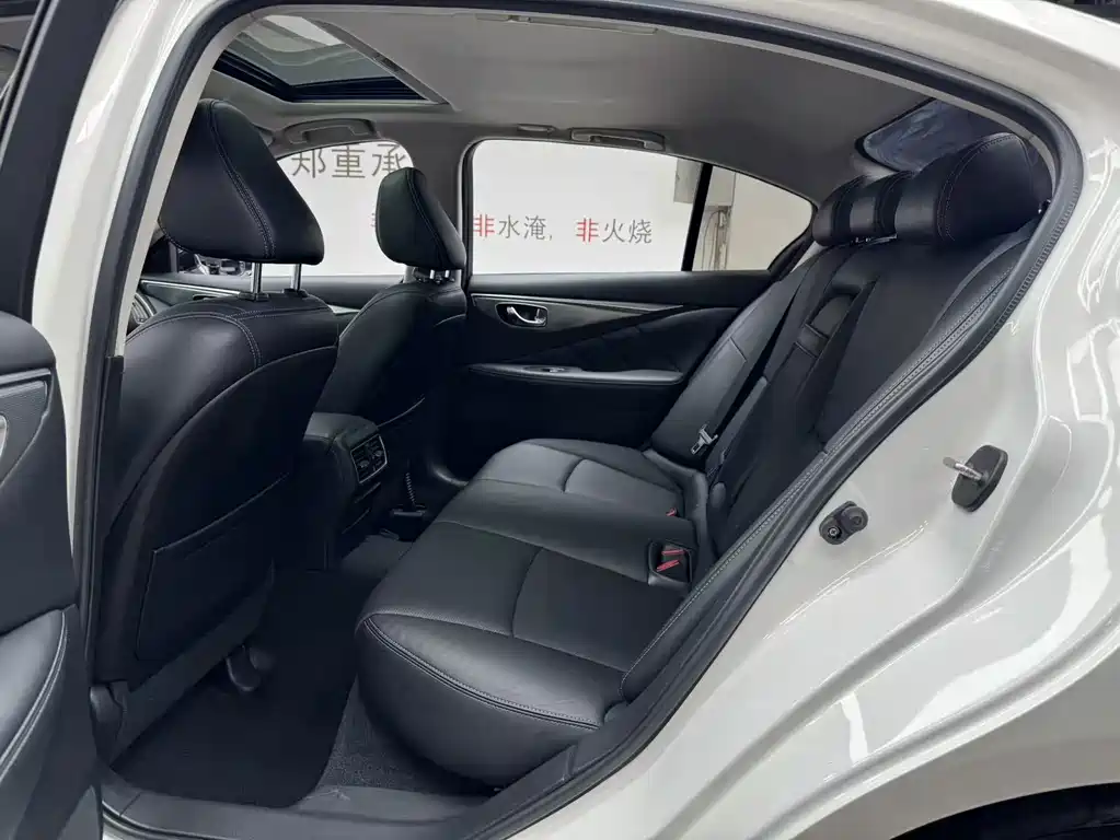 Infiniti Q50 — миниатюра 14