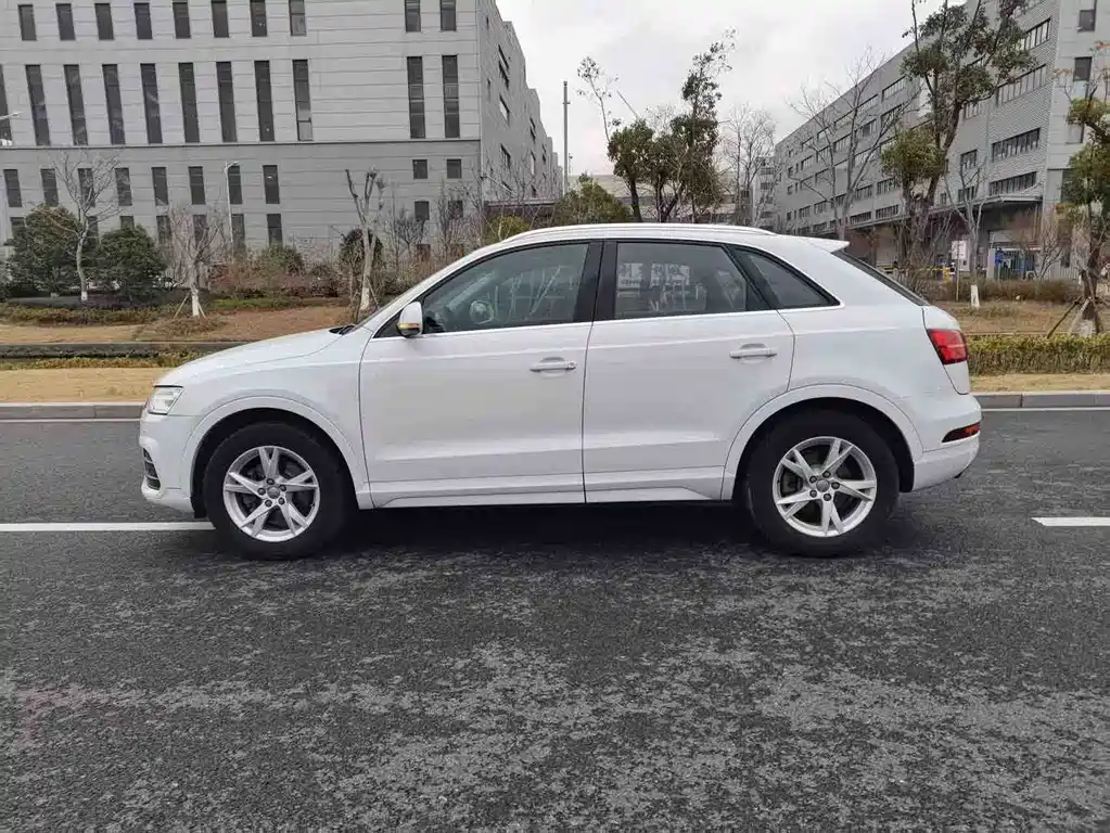 Audi Q3 2017 30 TFSI Fashion