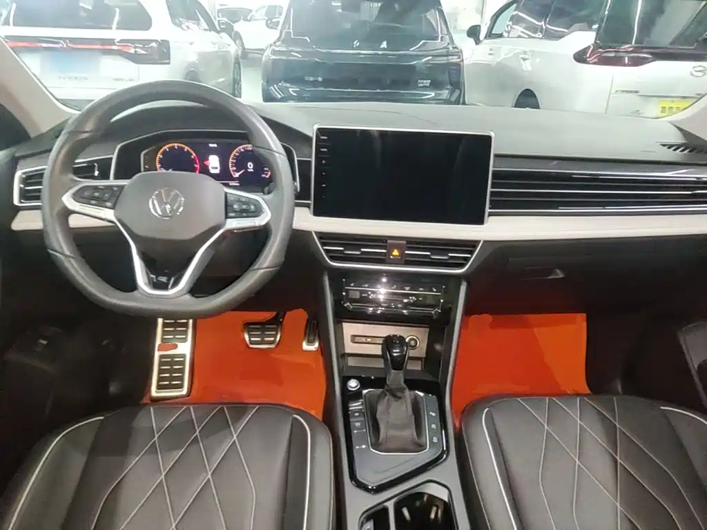 Volkswagen Tiguan L — миниатюра 10