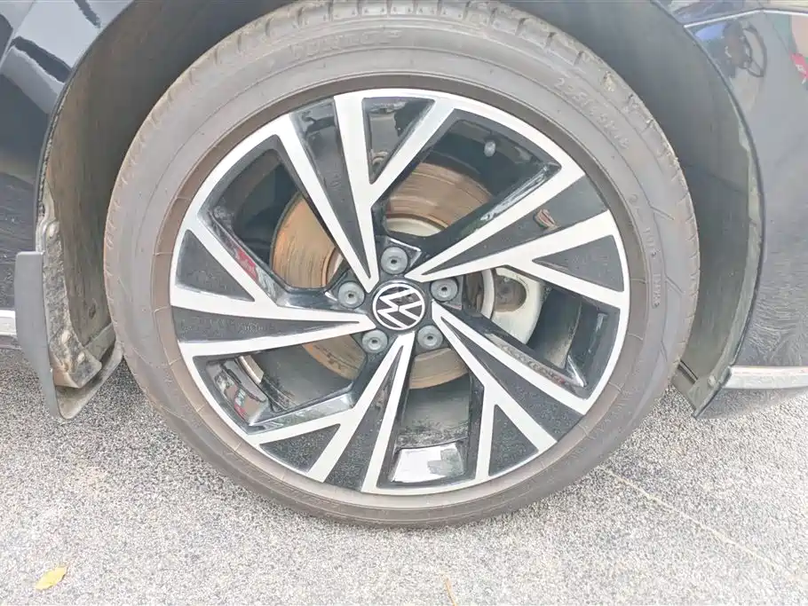 Volkswagen Magotan 2021 330TSI DSG 30