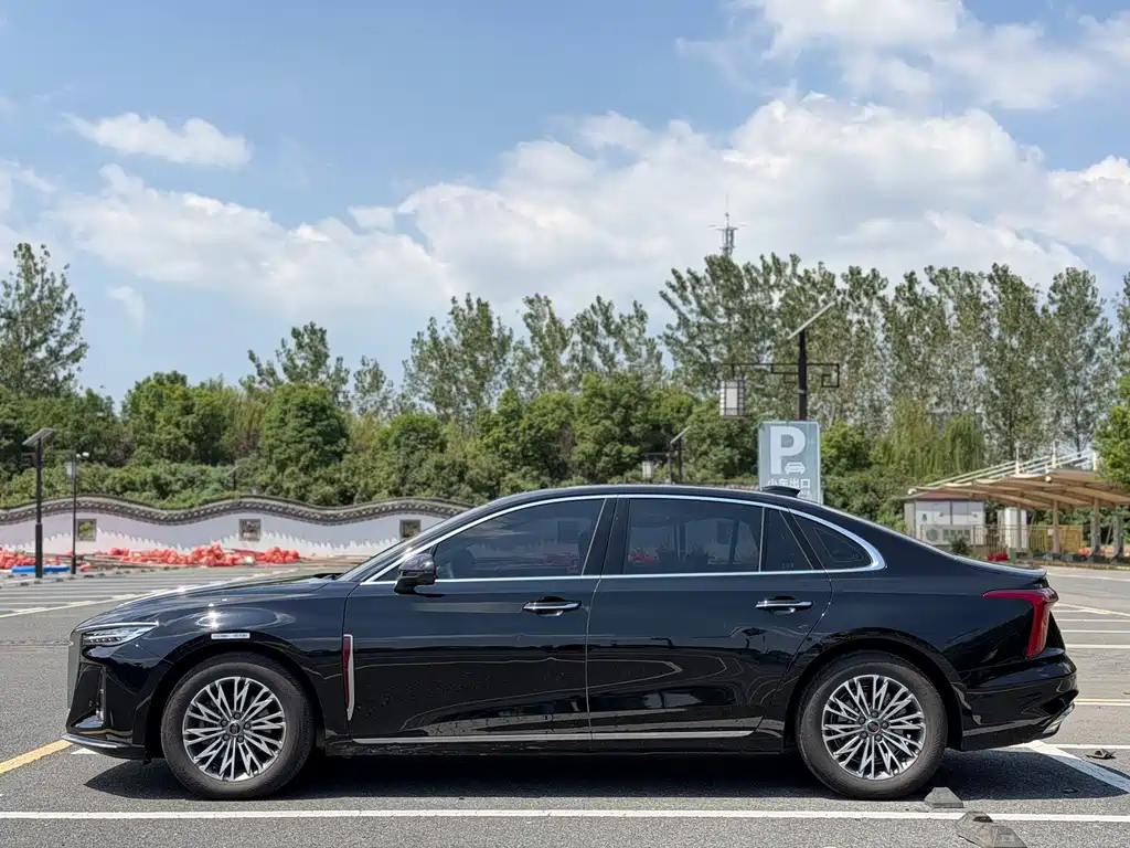 Hongqi Hongqi H5 — миниатюра 4