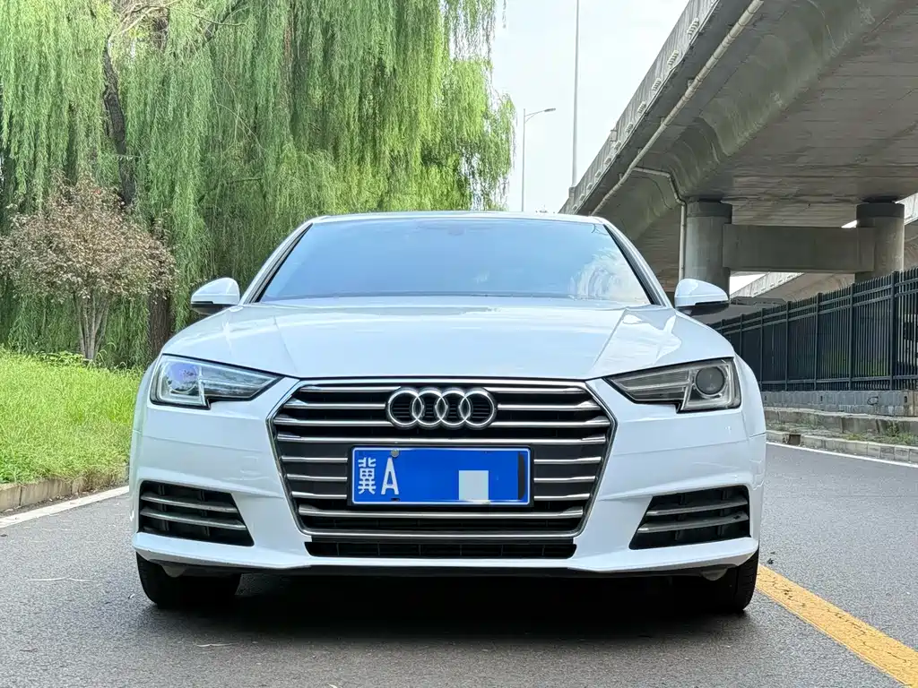 Audi A4L 2017 40 TFSI