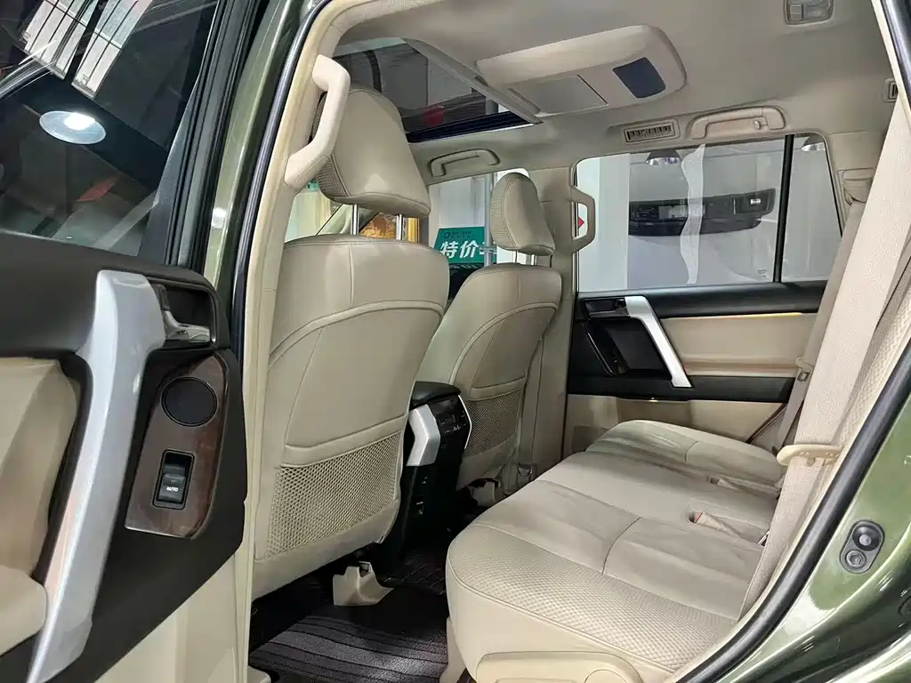 Toyota Prado — миниатюра 6