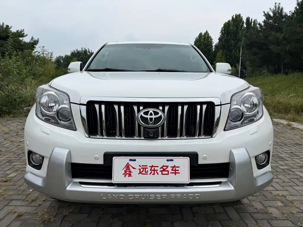 Toyota Land Cruiser Prado 2010 4.0L AT VX NAVI