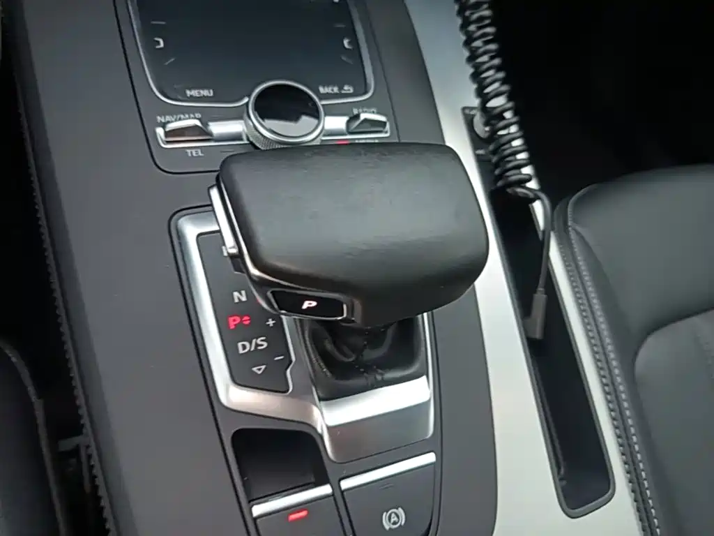 Audi Q5L — миниатюра 14