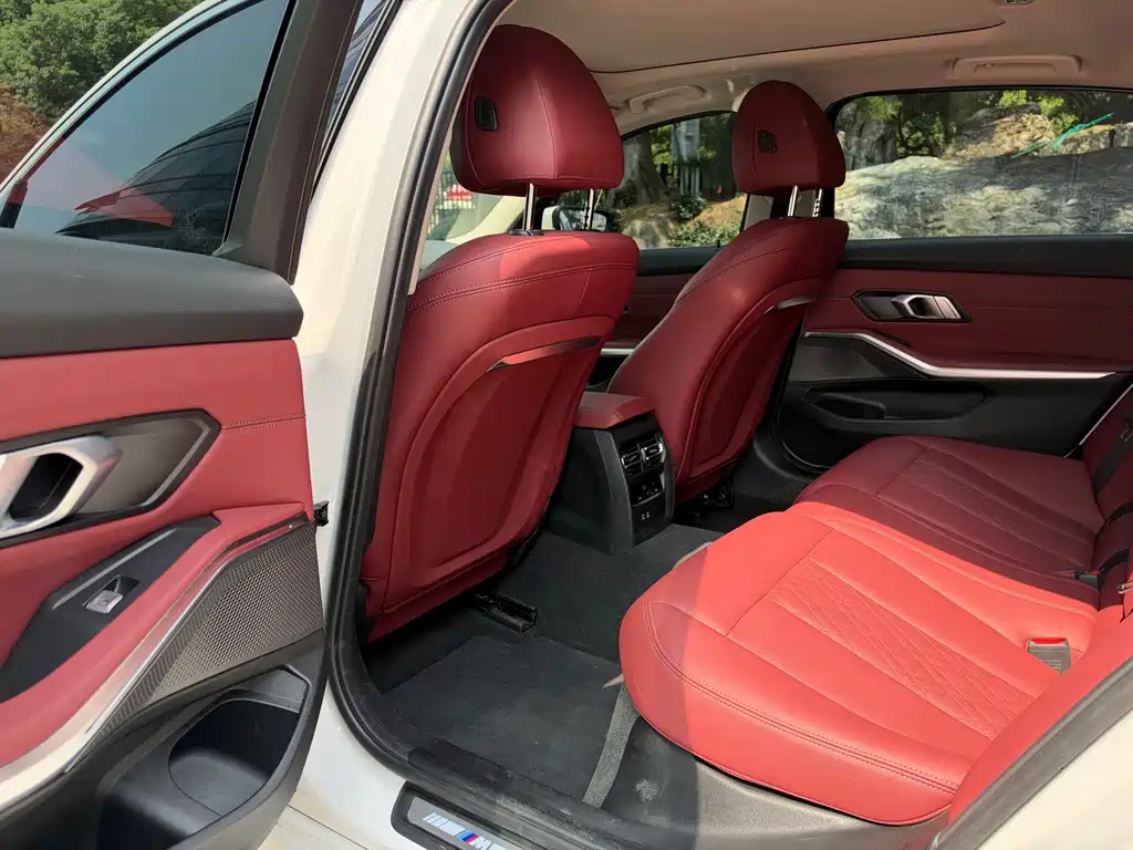 BMW 3 Series — миниатюра 10