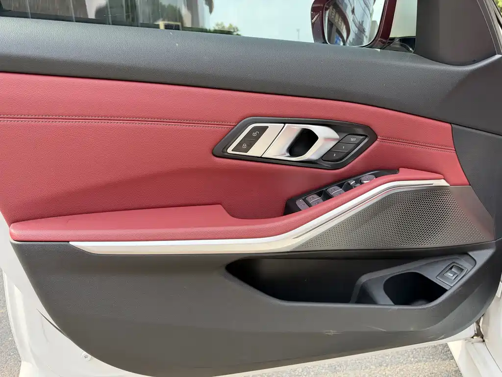 BMW 3 Series — миниатюра 4