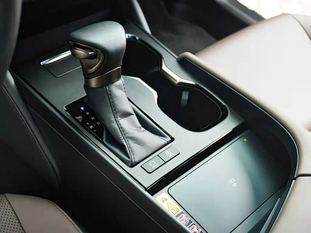 Lexus ES — миниатюра 16
