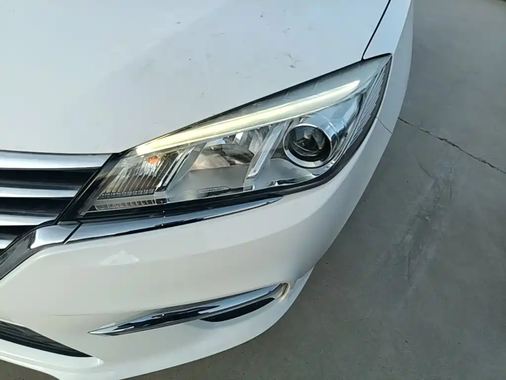 Roewe 360 — миниатюра 24