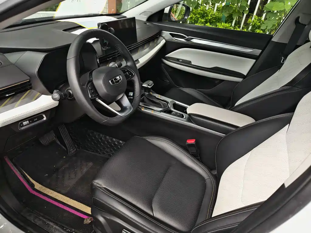 Geely Emgrand — миниатюра 6