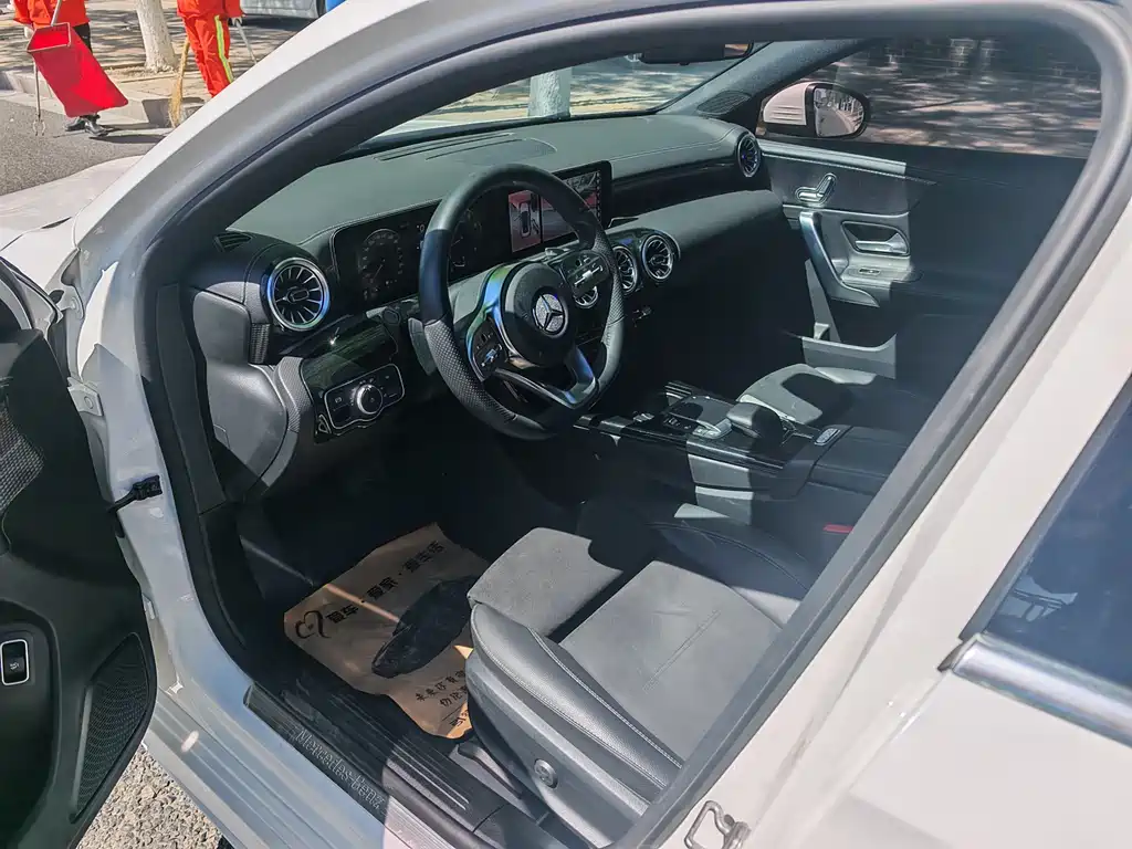 Mercedes-Benz A-Class A 2021 A 200 L Sport Fashion