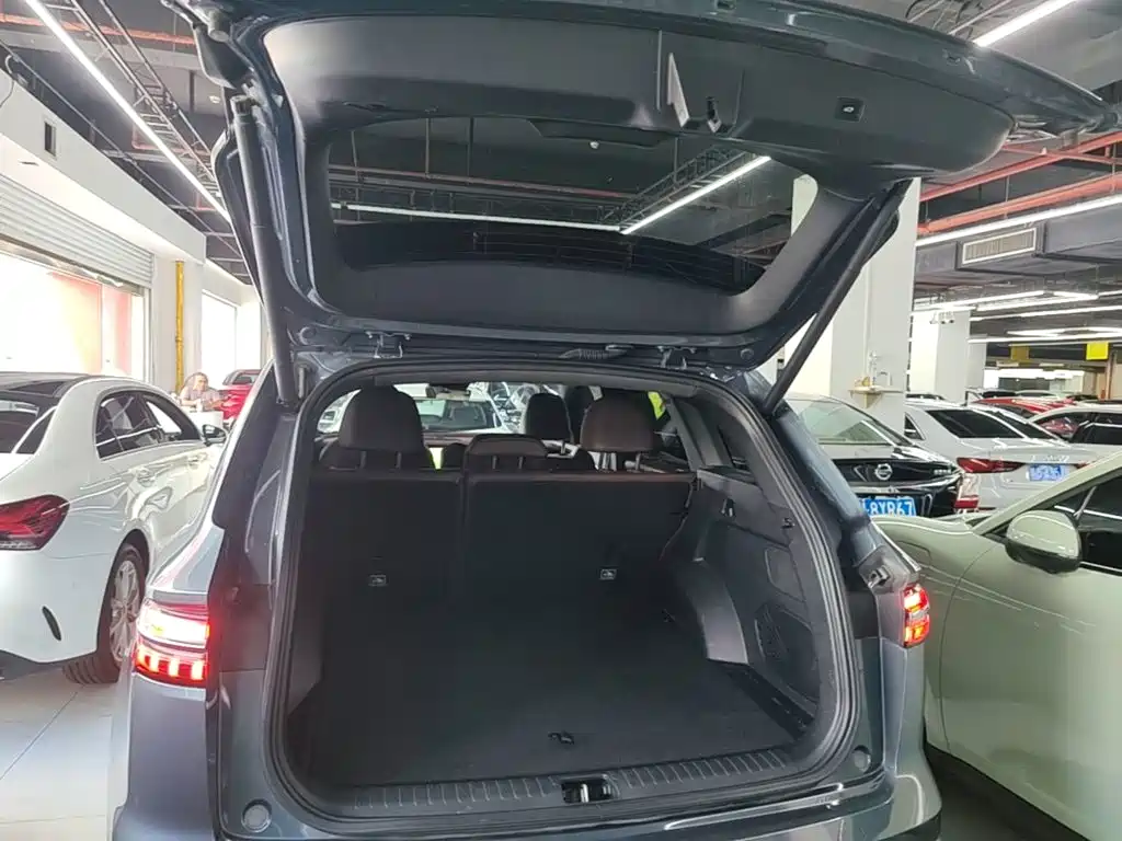 Geely Xingyue L — миниатюра 19