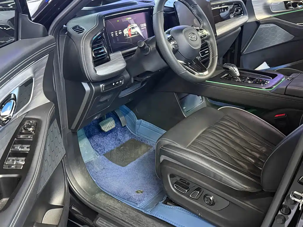 GAC GS8 2022 2.0TM Luxury ( мест)