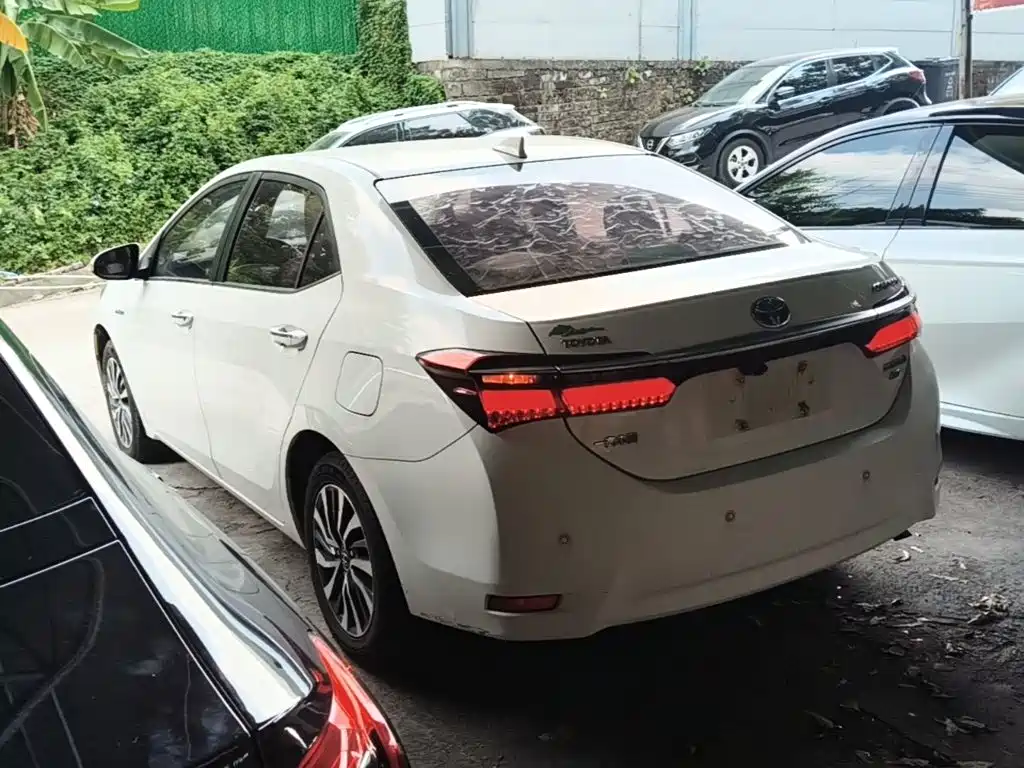 Toyota Corolla — миниатюра 5