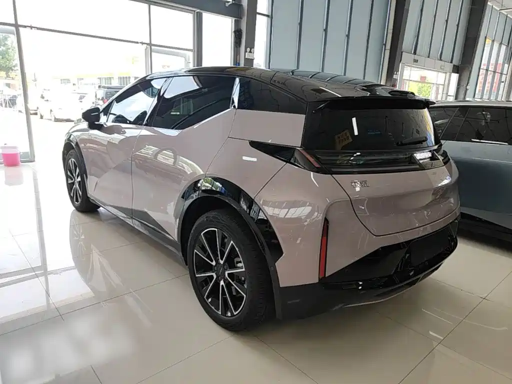 Zeekr X 2024 мест