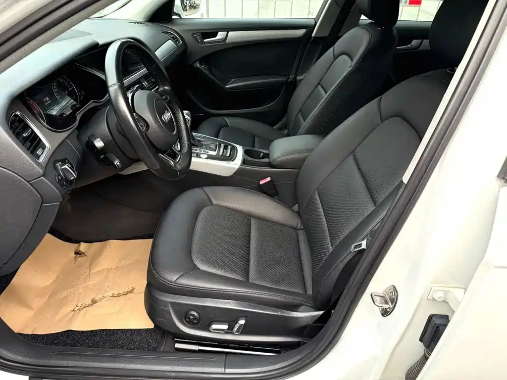 Audi A4L 2016 35 TFSI AT