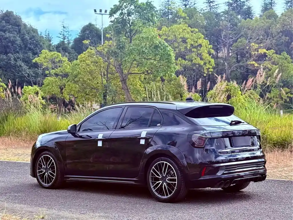 Lynk & Co 02 Hatchback — миниатюра 6