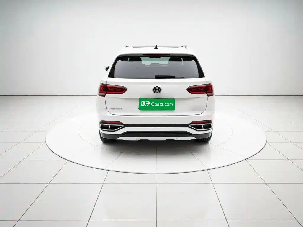 Volkswagen X — миниатюра 5