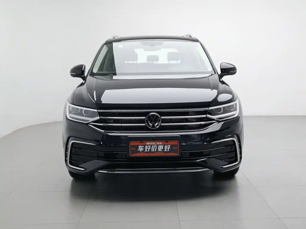Volkswagen Tiguan L — миниатюра 3