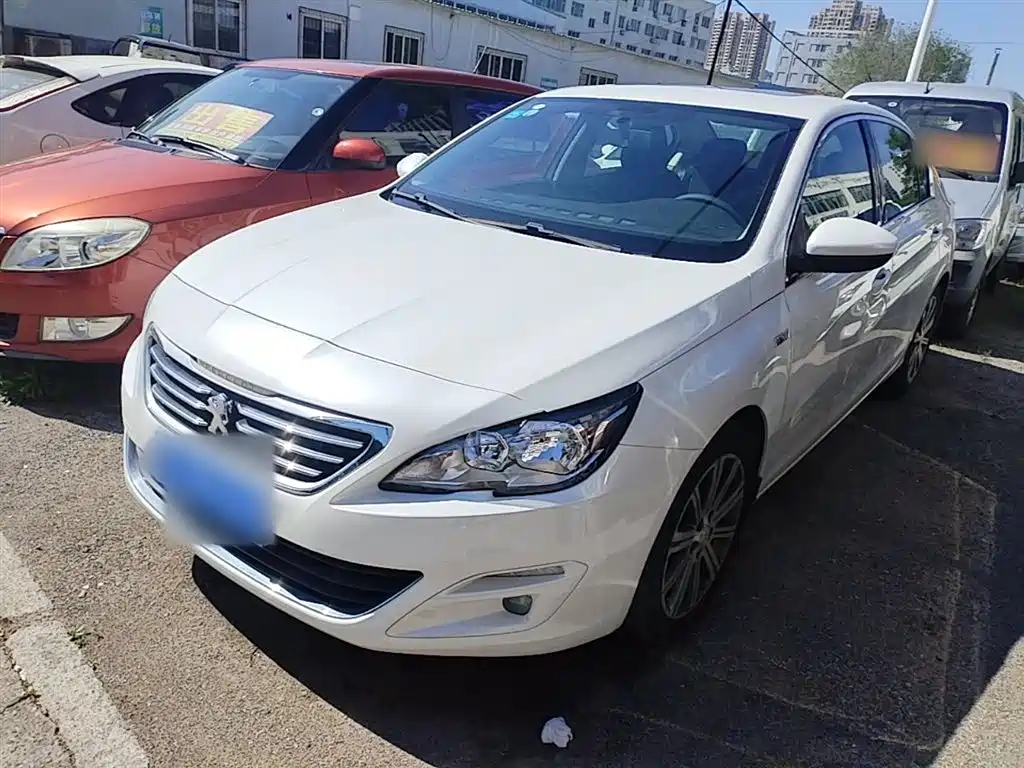 Peugeot 408 2016