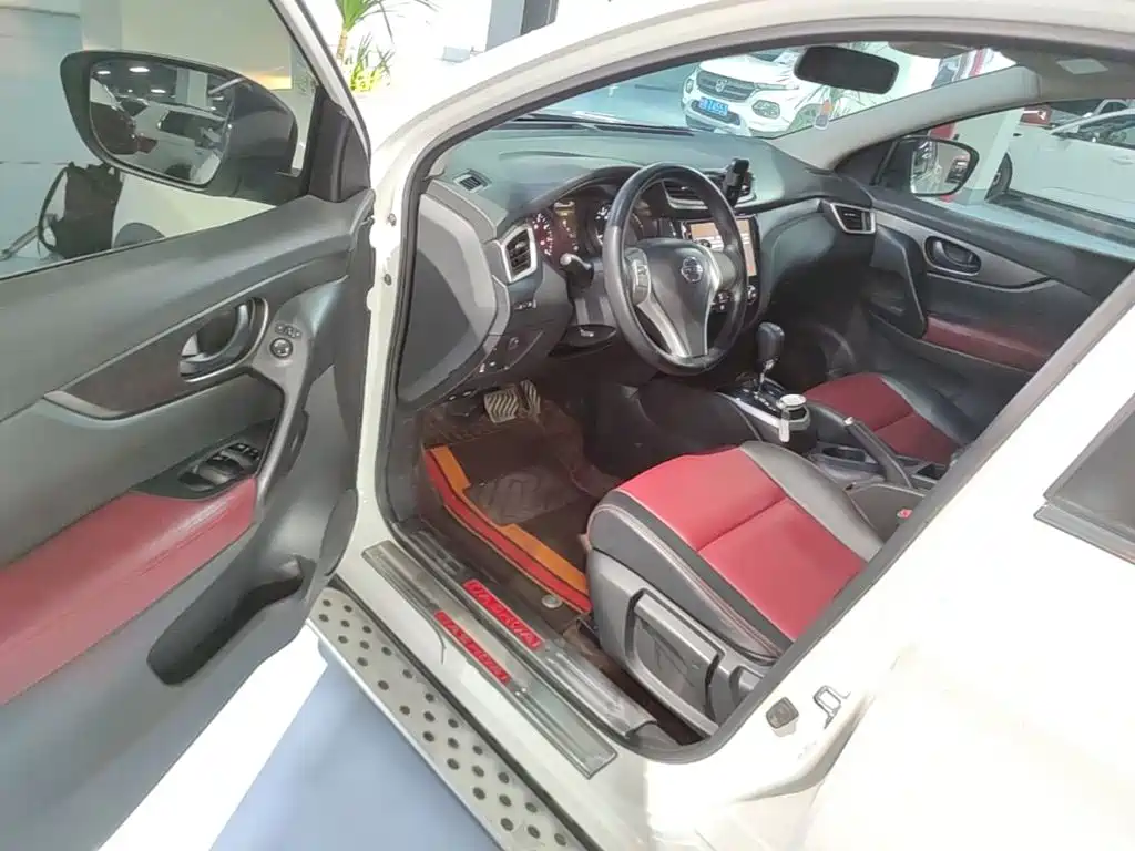 Nissan Qashqai — миниатюра 16