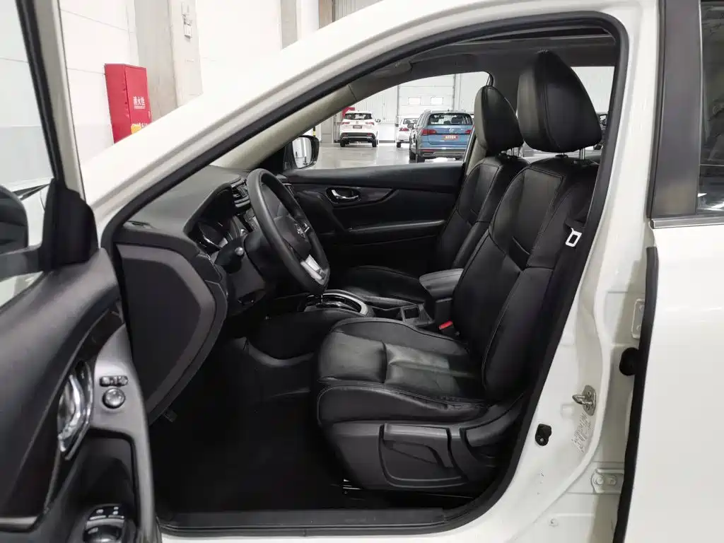 Nissan X-Trail — миниатюра 10